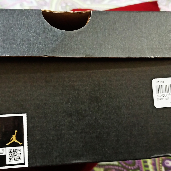 Air Jordan 1 Mid 'Johnny Kilroyy' New with Box.Unused 100 percent OG. - Picture 4 of 14